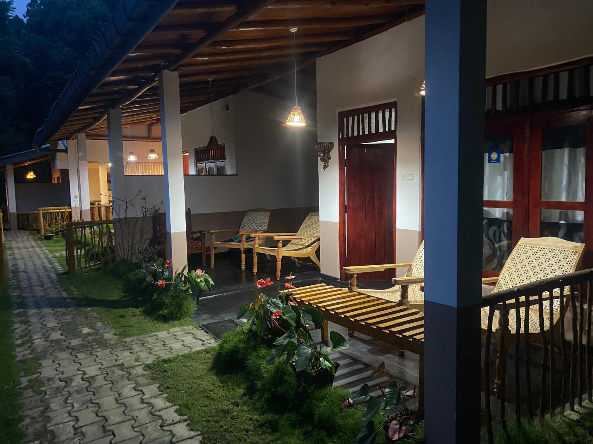 Rainbow Sky Cottage Ella Ruang foto